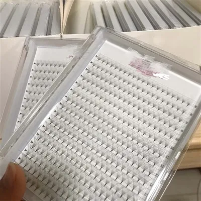 Fanii premade îngust